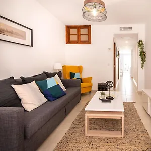 lovely-cozy-2-bedroom-residential-home-with-patio.1costadelsol.com/